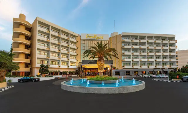 The GrandResort Limassol by Leonardo Hotels EXTERIOR