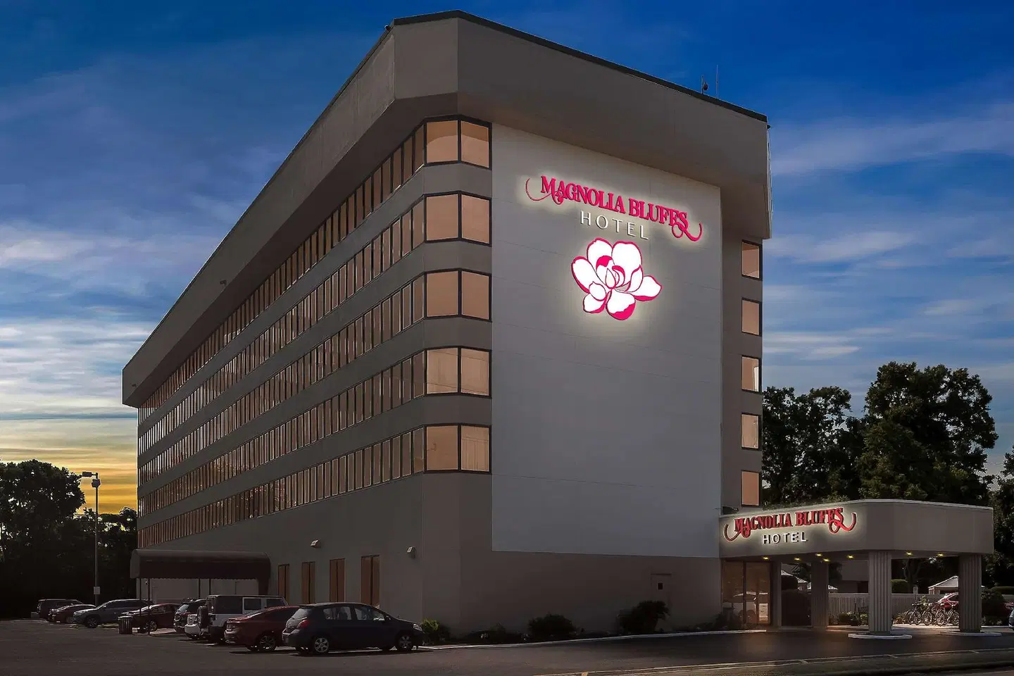 Magnolia Bluffs Casino Hotel, BW Premier Collection EXTERIOR