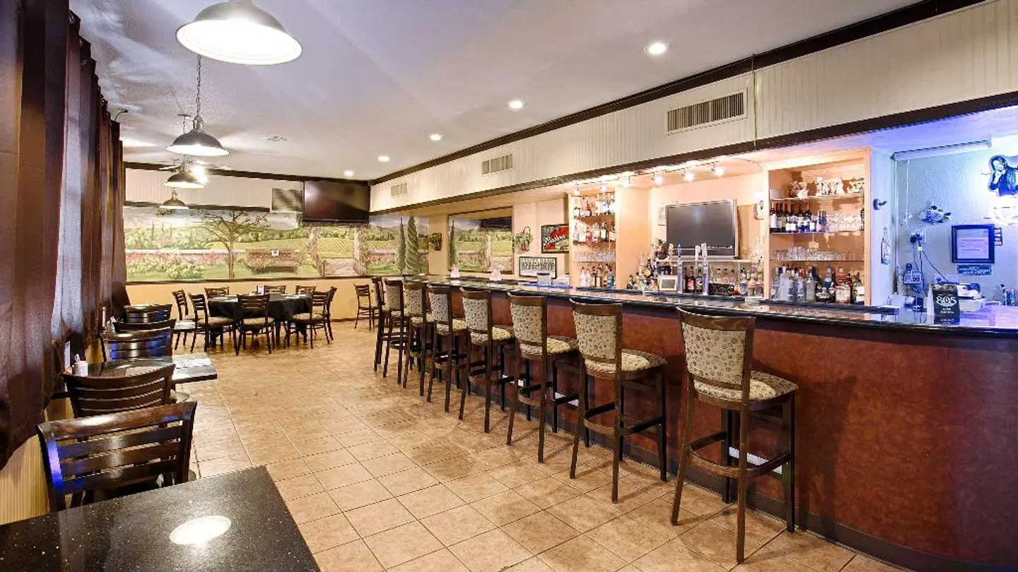 Best Western Hill House Bar