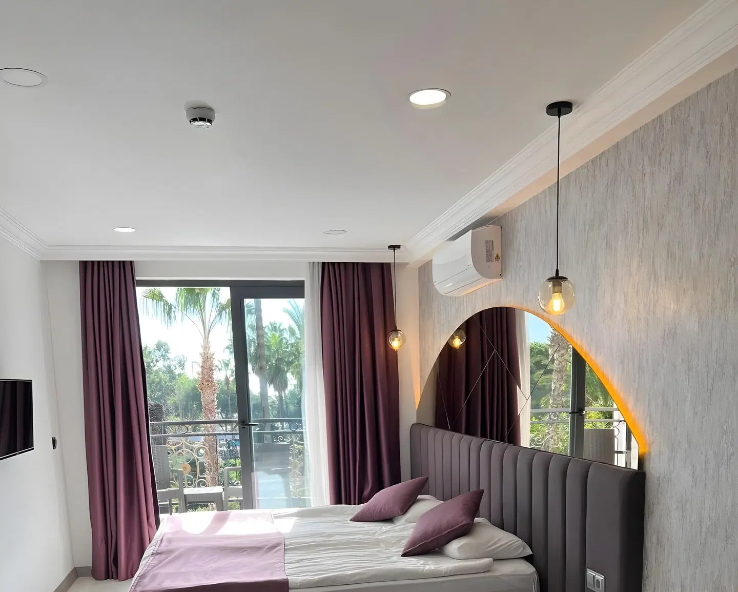 karikatur bi hotel ROOM_EXAMPLE