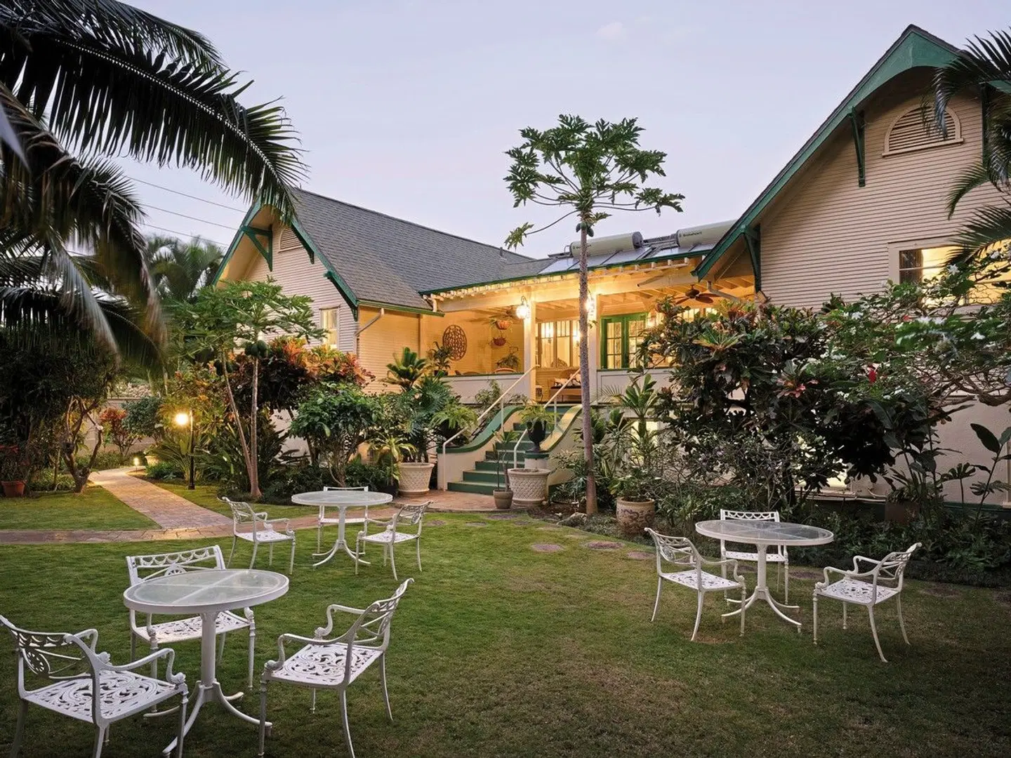 The Historic Wailuku Inn Terrasse