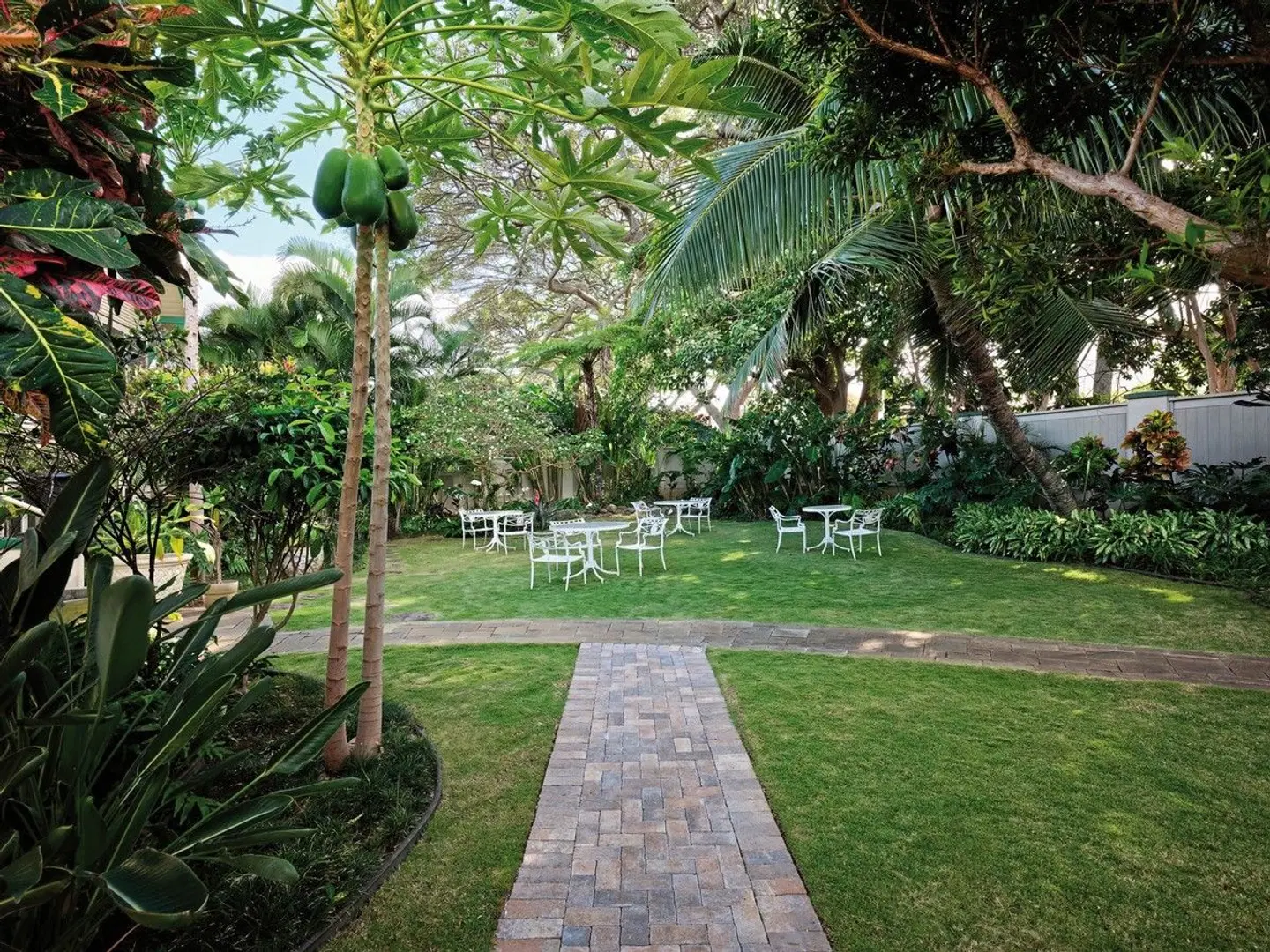 The Historic Wailuku Inn Garten