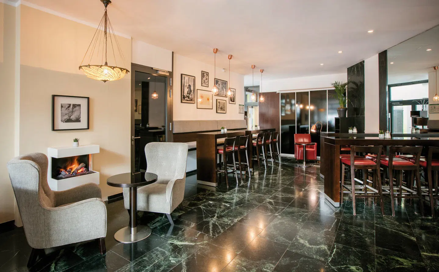 ARCOTEL Velvet Berlin - inklusive 1 Startnummer Berlin Marathon Bar