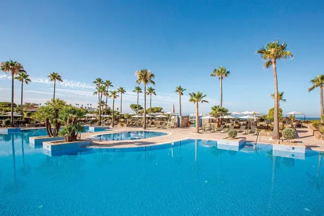 Hipotels Barrosa Palace OUTDOOR_POOL