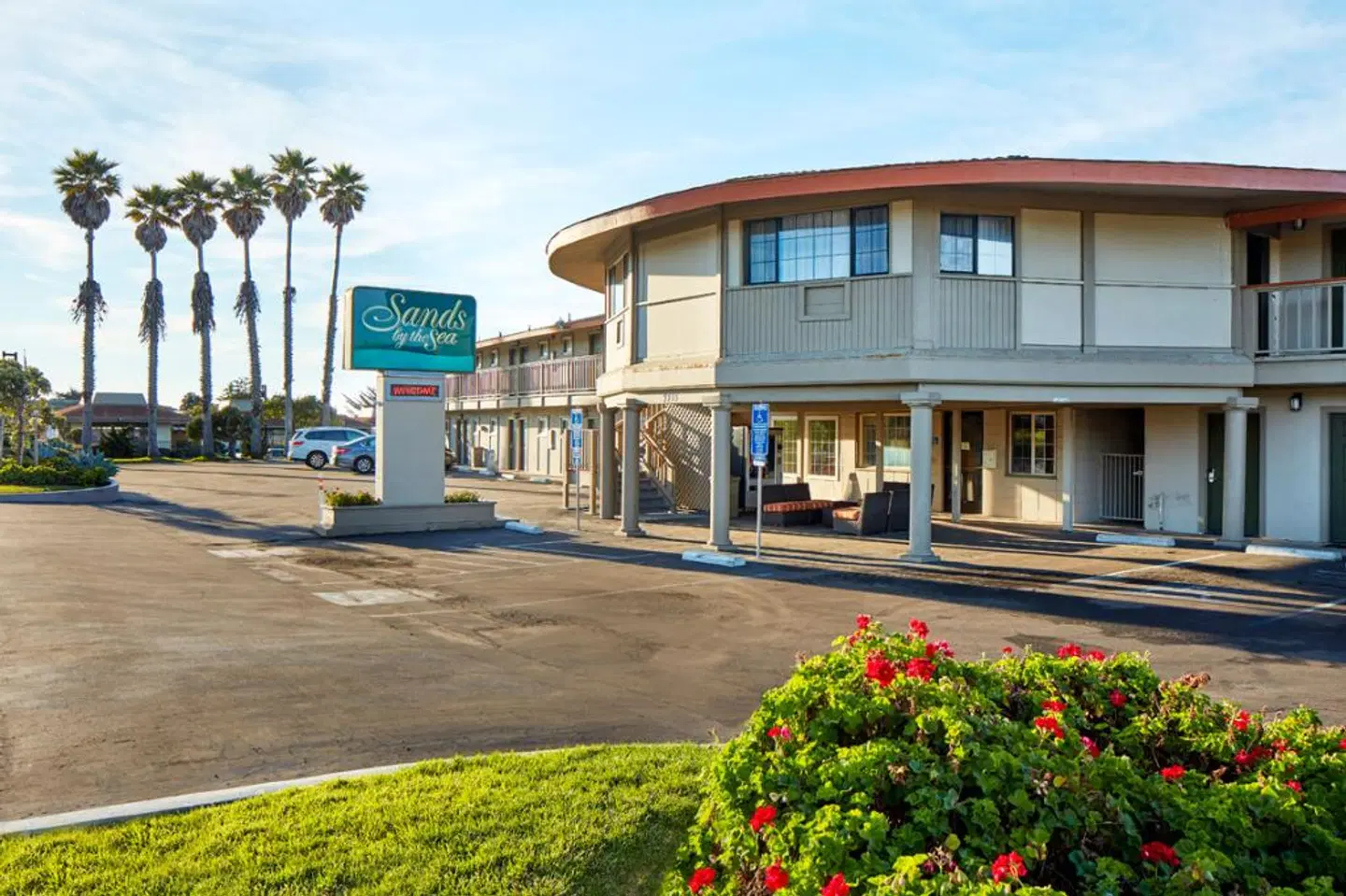 Sands by the Sea Motel EXTERIOR