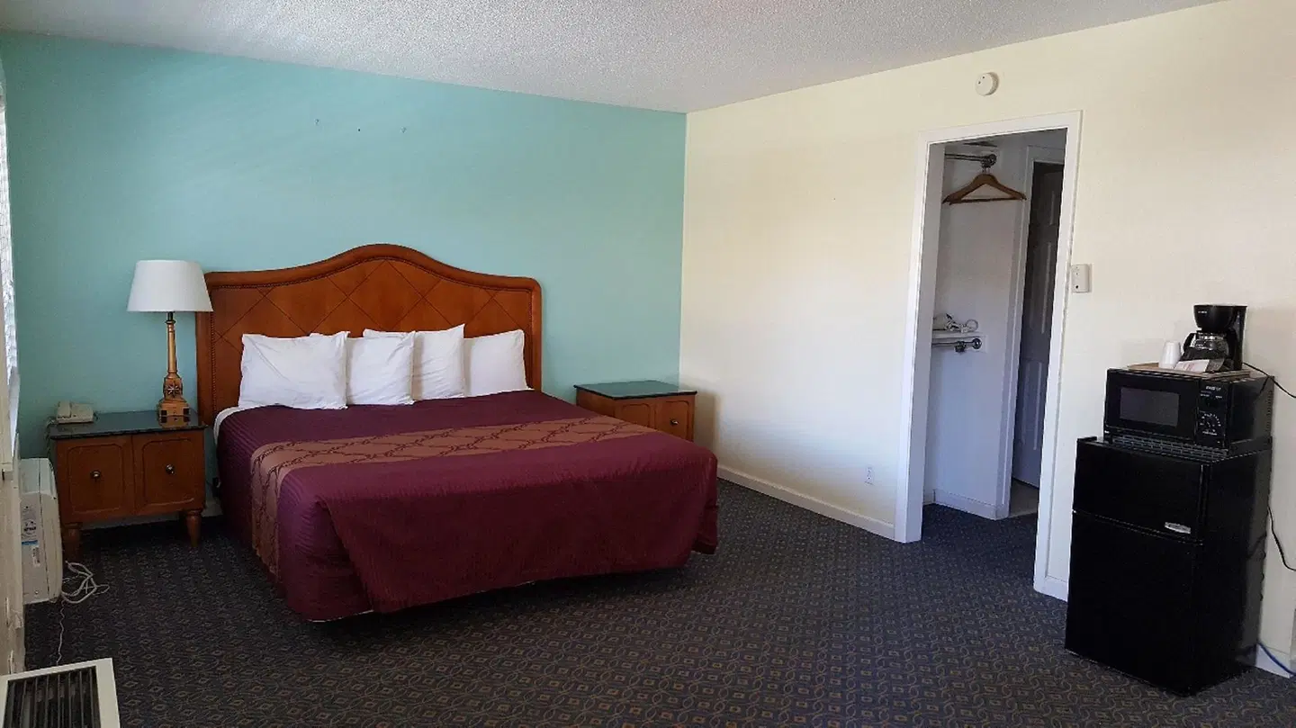 Lake Ridge ROOM_EXAMPLE