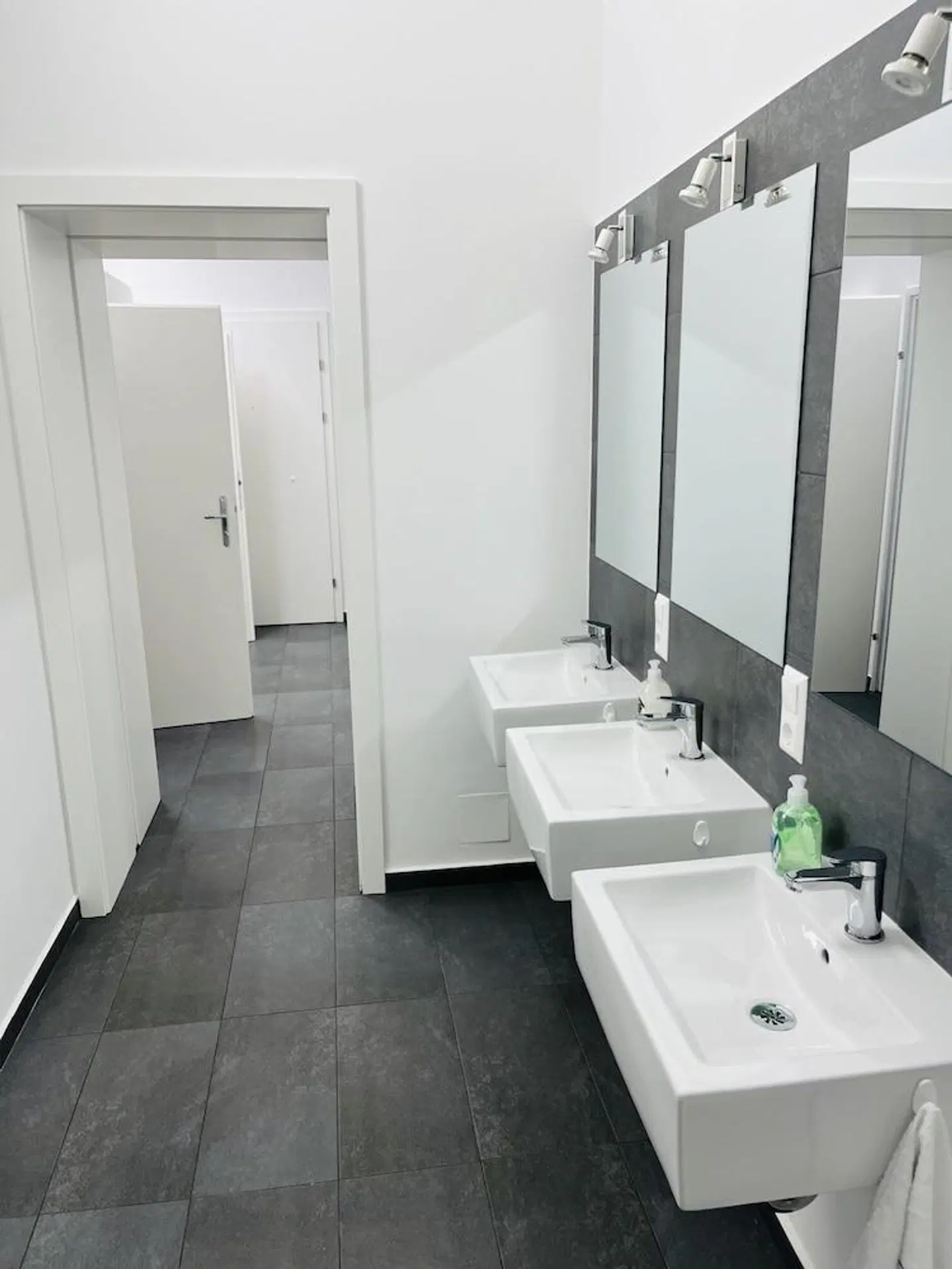 Space Home Apartment - Prater Badezimmer