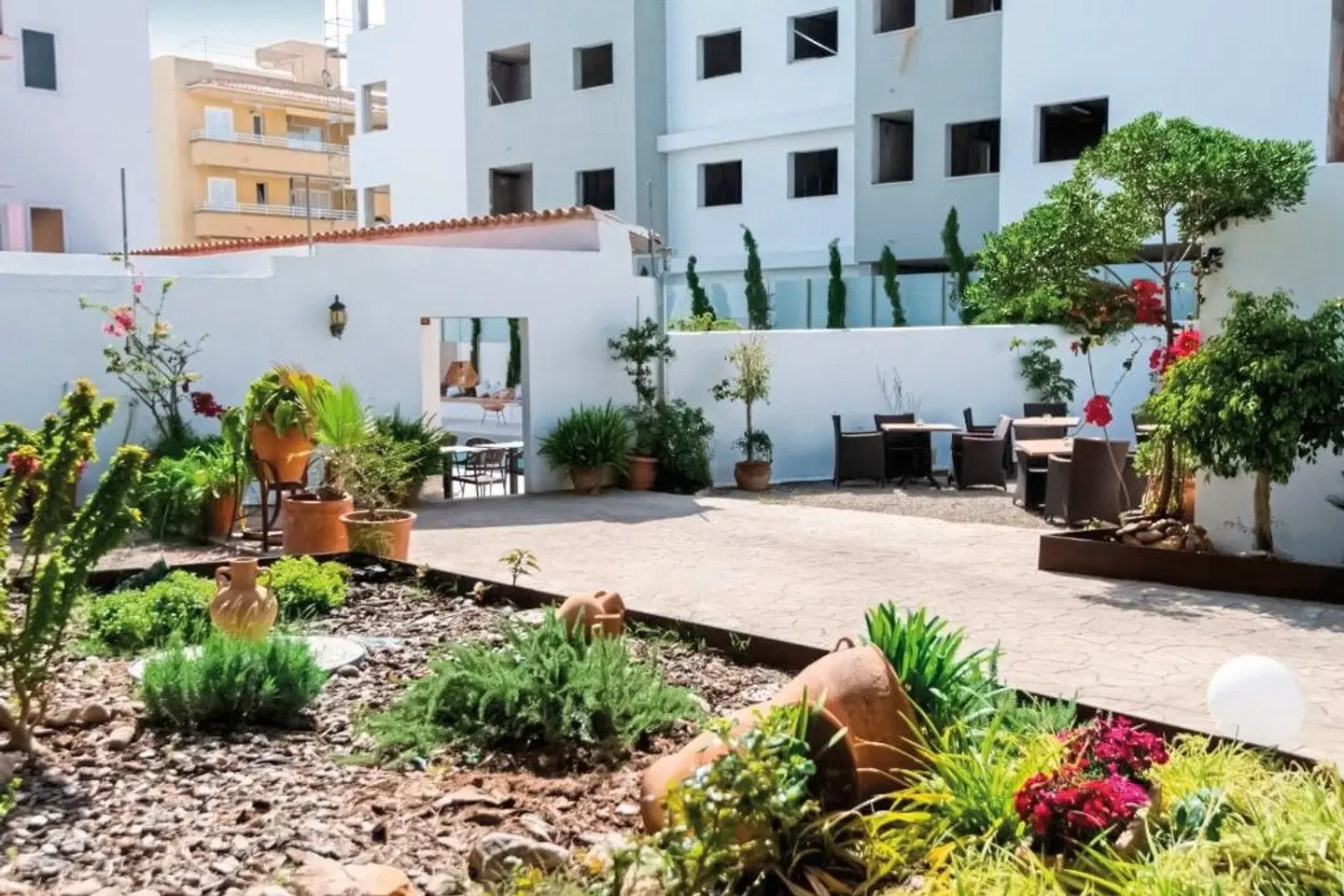 Petit Garden by Flacalco EXTERIOR