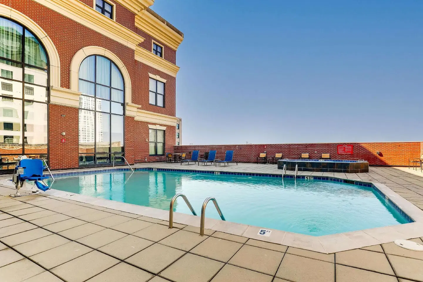 Drury Inn & Suites New Orleans OUTDOOR_POOL