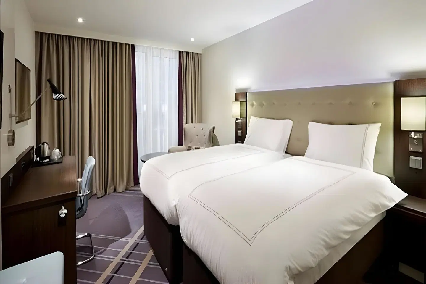 Premier Inn Berlin City Wilmersdorf ROOM_EXAMPLE