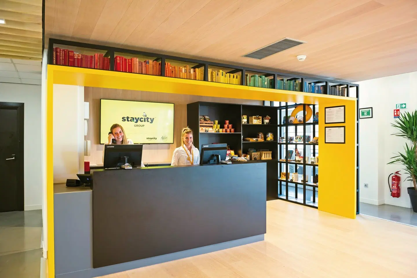 Staycity Aparthotels Near Disneyland Paris LOUNGE_LOBBY