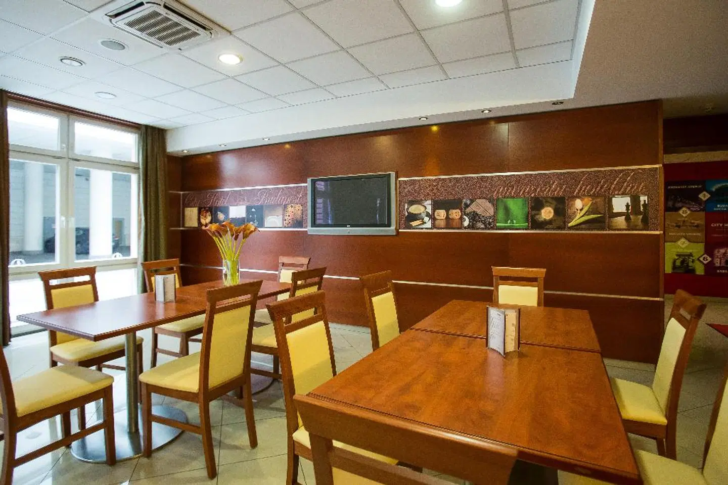 City Home Budapest Bar