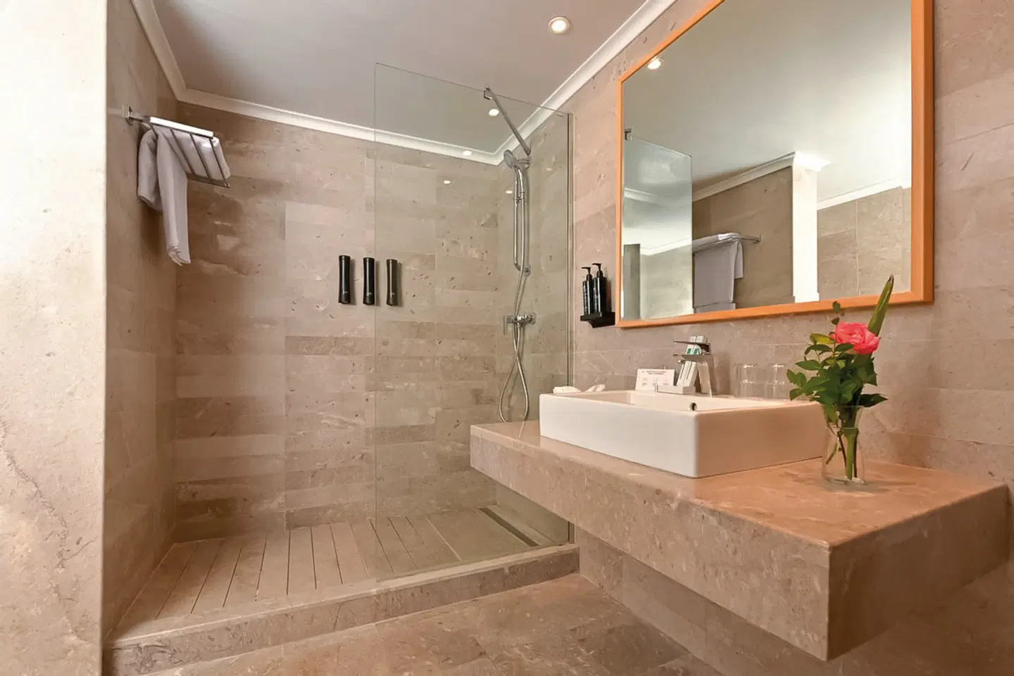 Tour Khalef BATHROOM