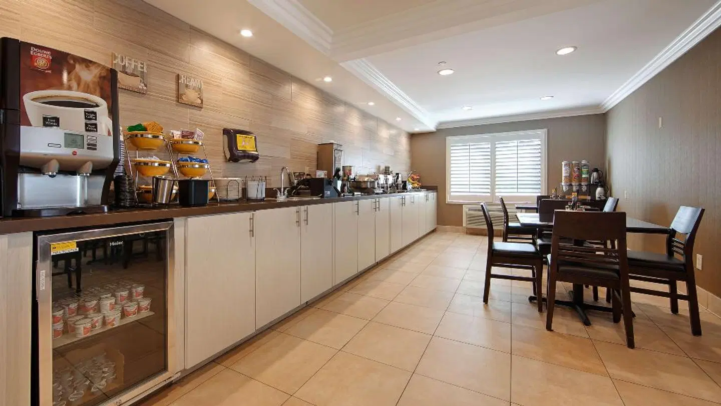 Best Western Burbank Airport Inn Bar