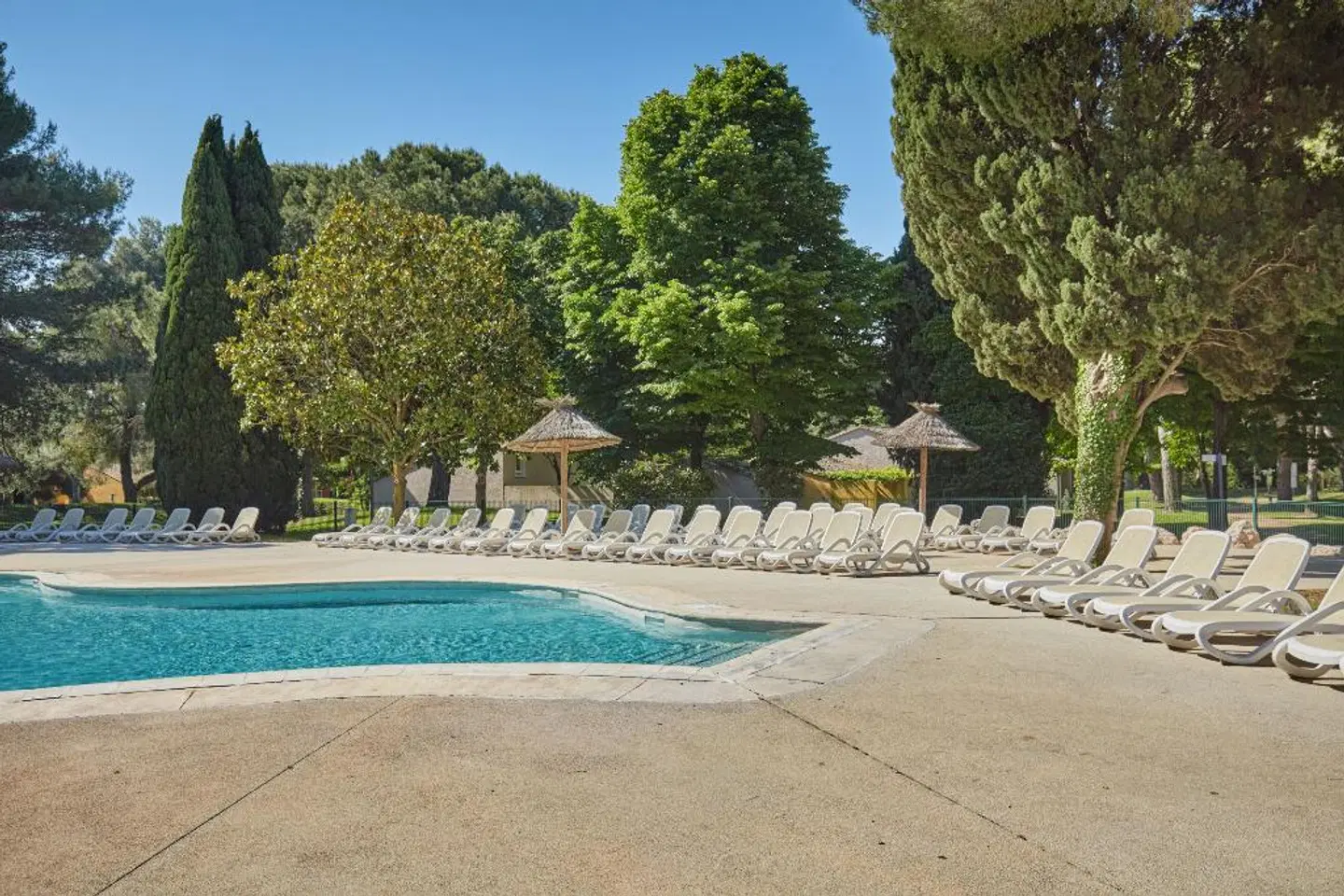 Résidence Club Odalys Les Gardians OUTDOOR_POOL