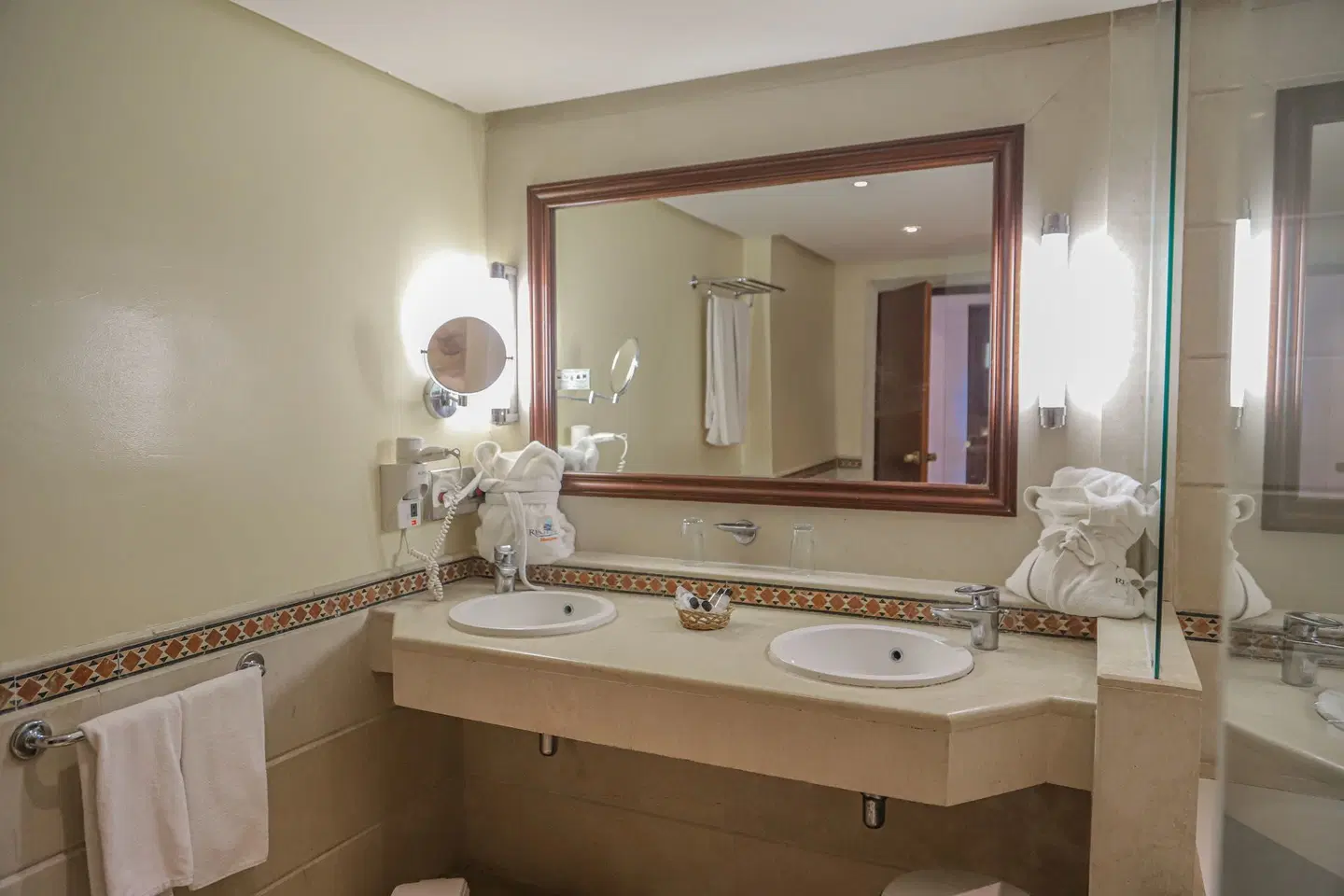 Regency Hotel & Spa Badezimmer