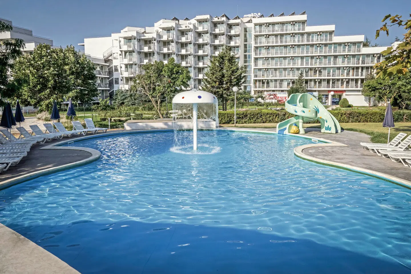 Sandy Beach OUTDOOR_POOL