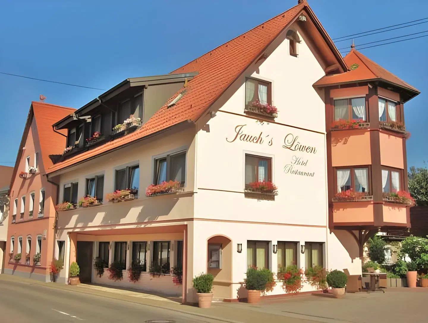 Jauch's Löwen EXTERIOR