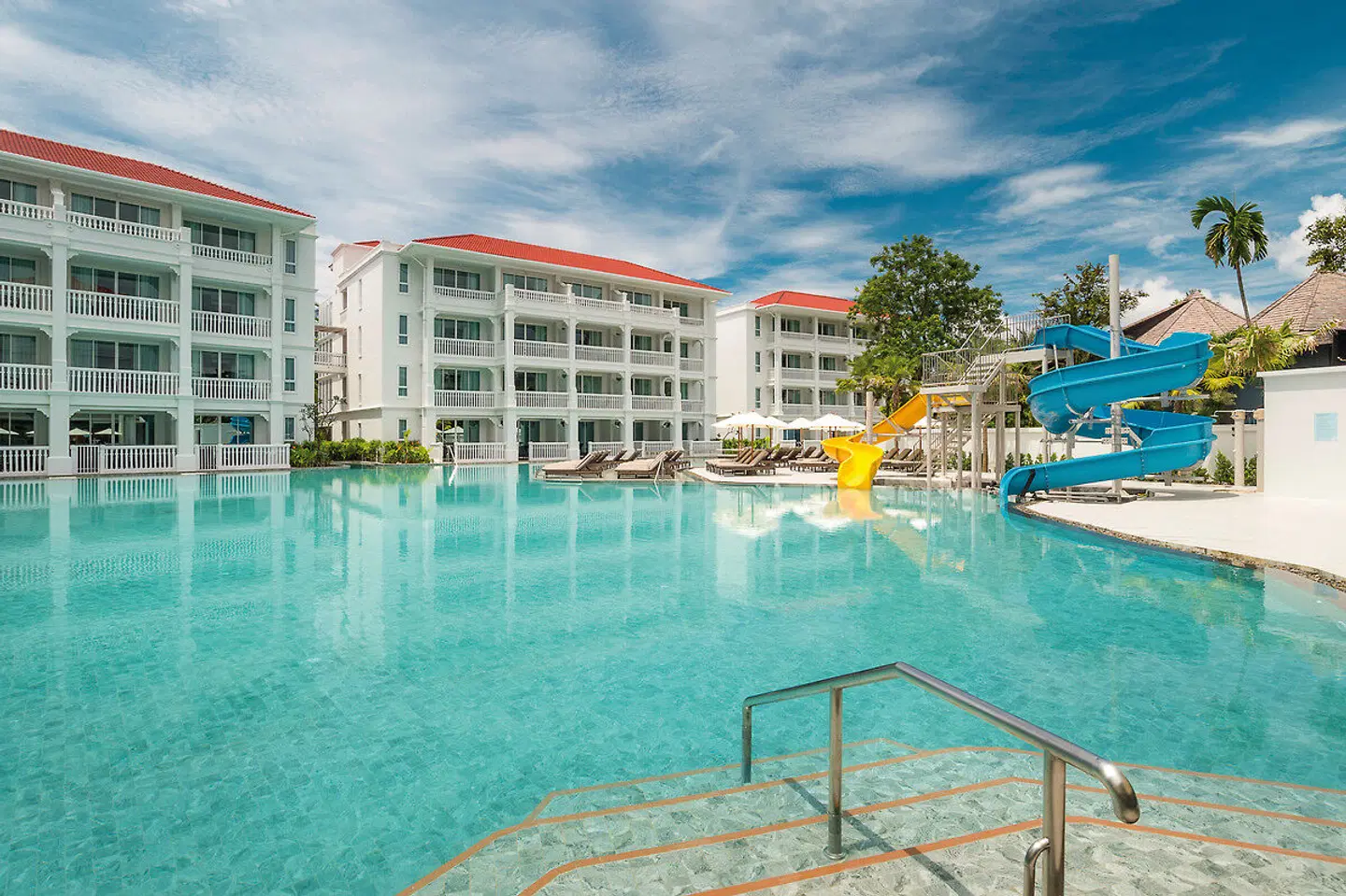 Centara Ao Nang Beach Resort & Spa OUTDOOR_POOL