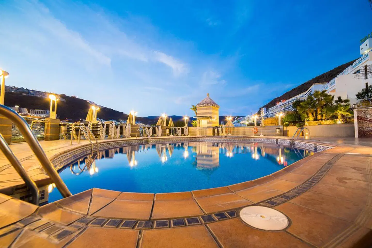 Cala Nova Apartamentos OUTDOOR_POOL