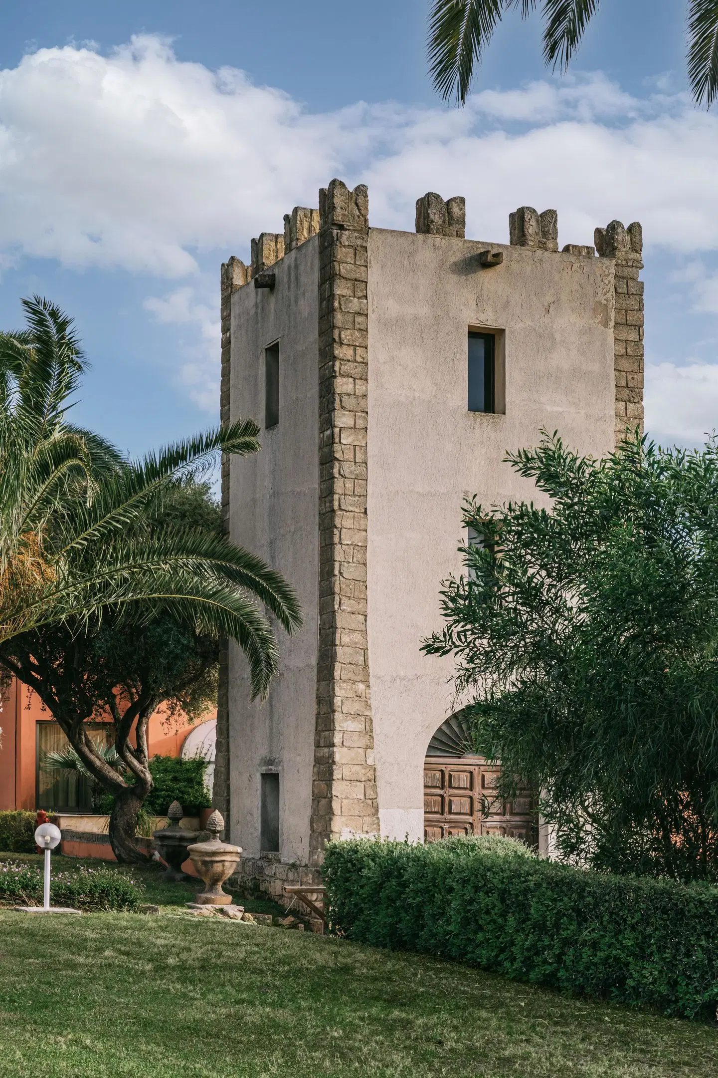 Mangia's Torre del Barone Resort EXTERIOR