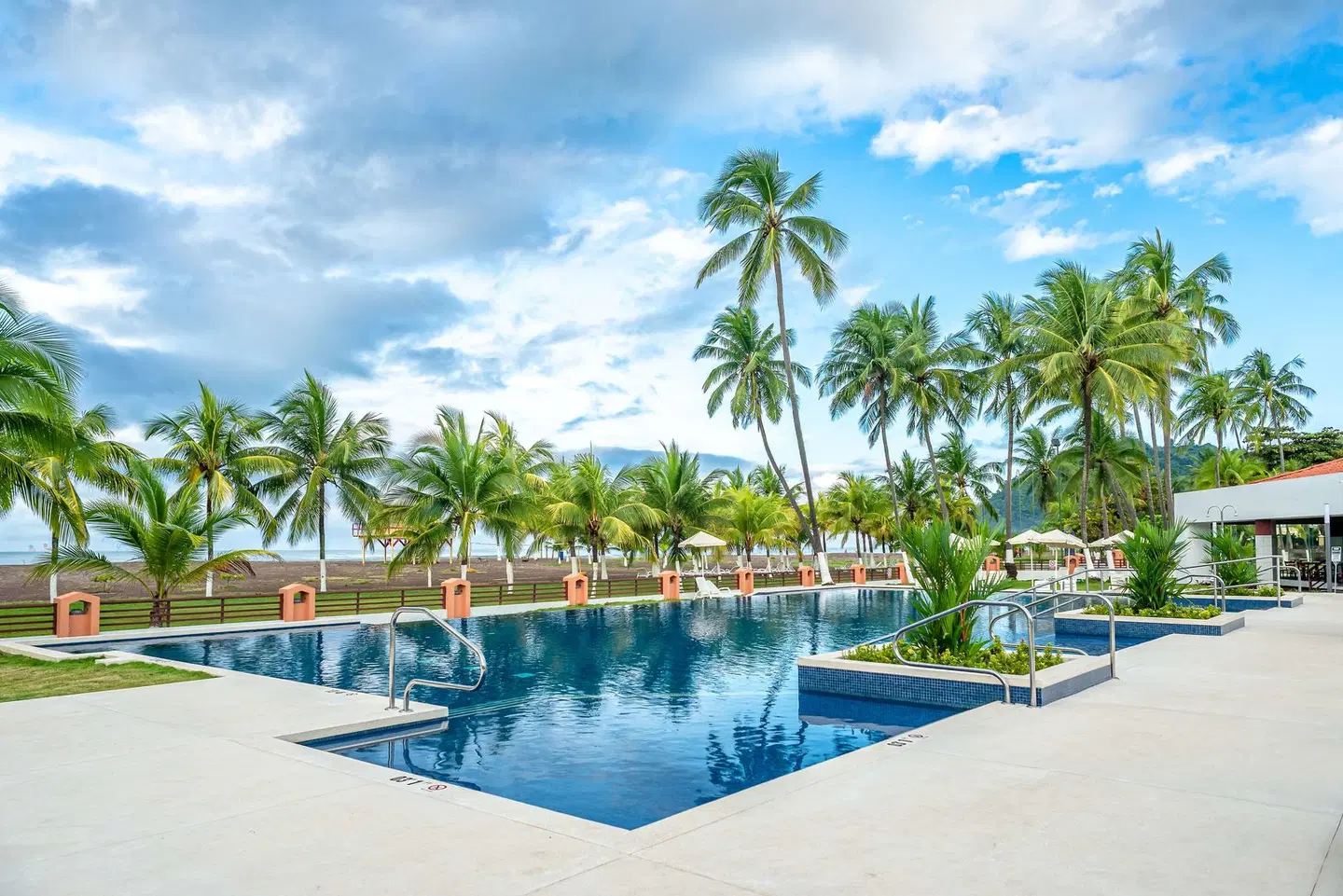 Best Western Jaco Beach All Inclusive Resort OUTDOOR_POOL
