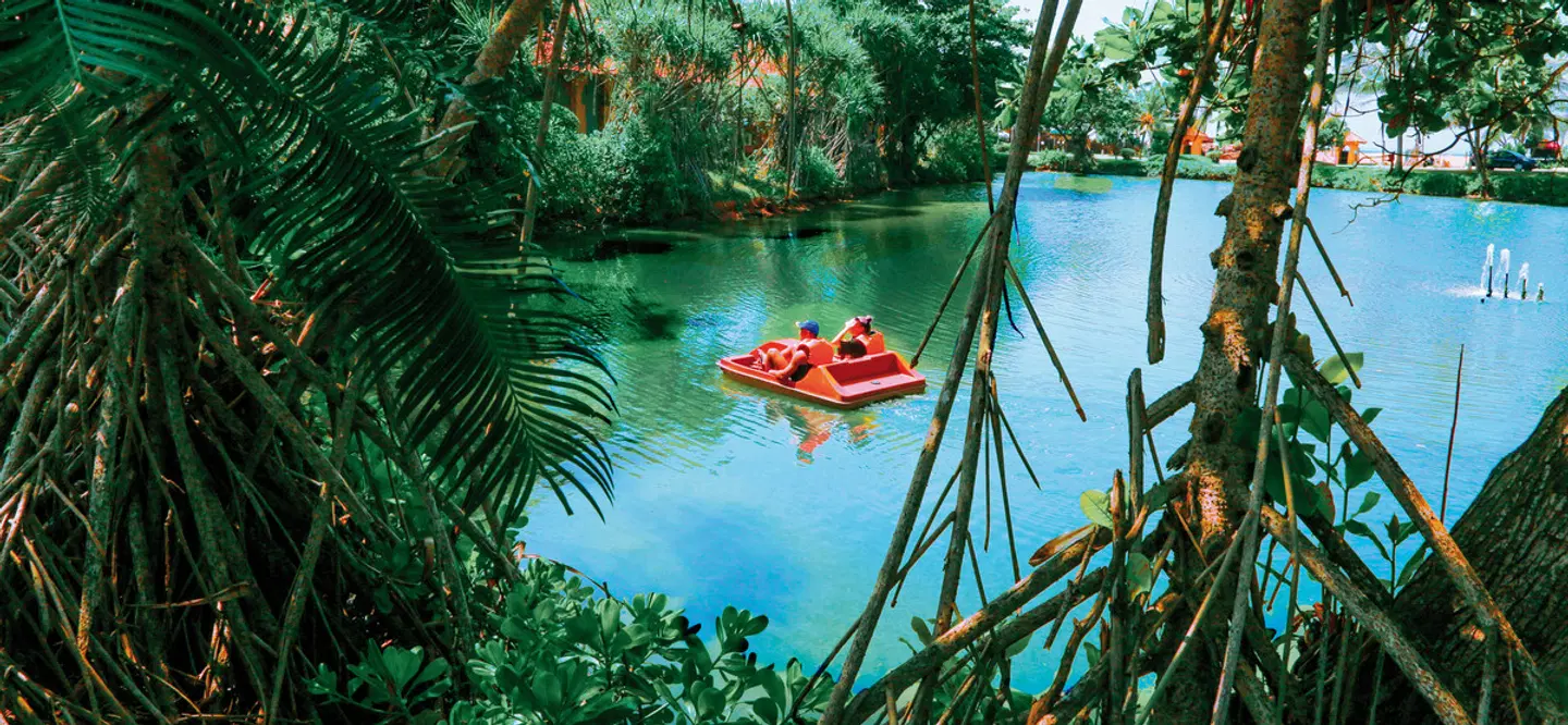 Club Palm Bay OUTDOOR_POOL