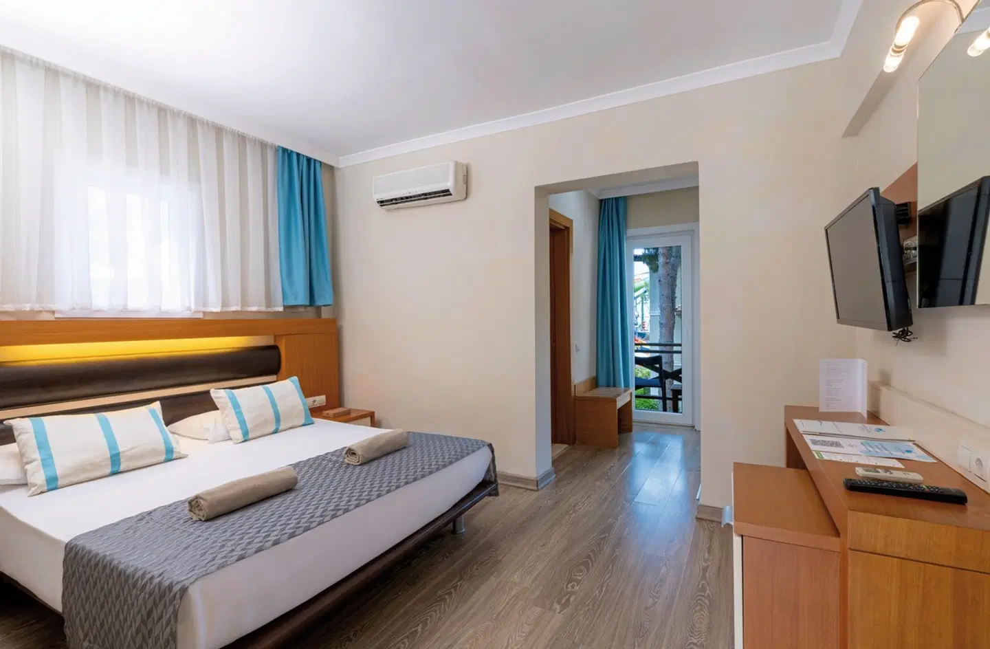 Crystal Flora Pearl Collection ROOM_EXAMPLE