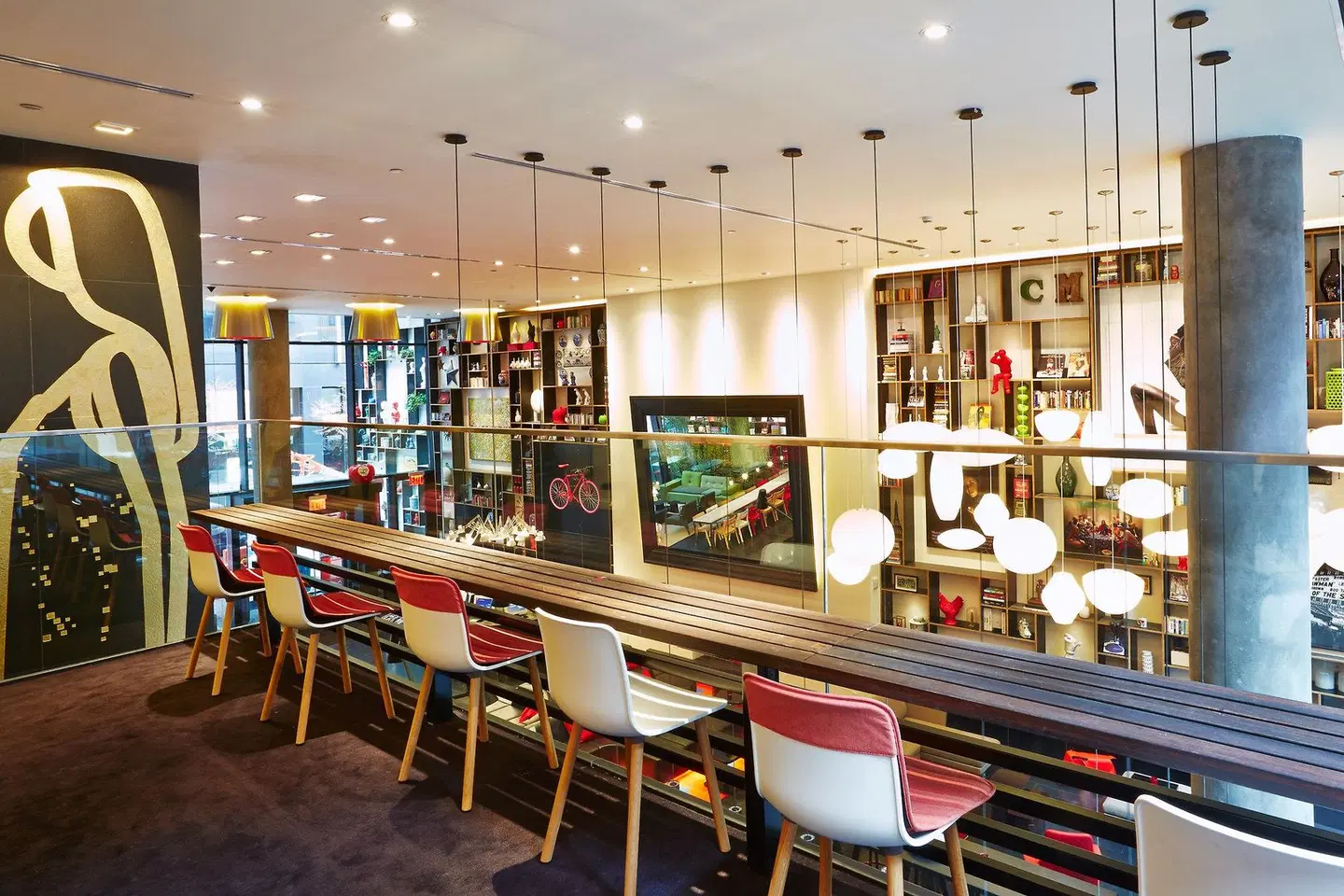 citizenM New York Times Square Bar