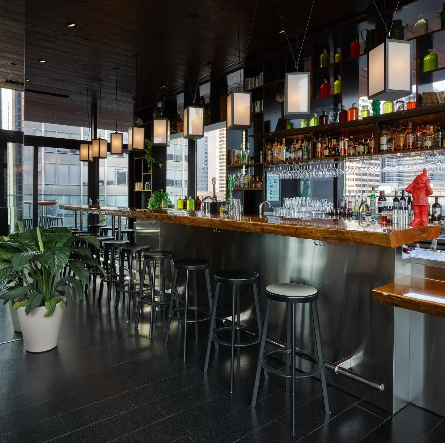 citizenM New York Times Square Bar