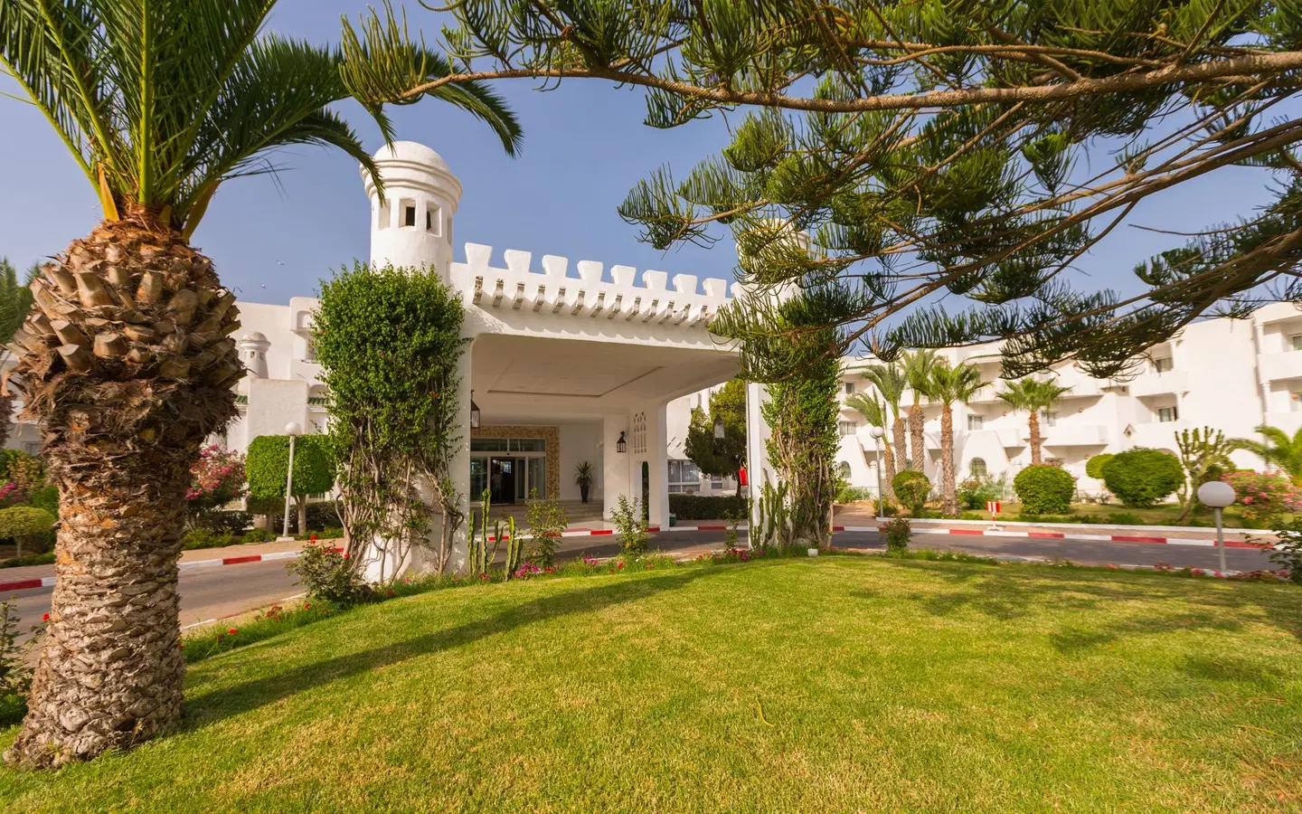 El Mouradi Skanes EXTERIOR