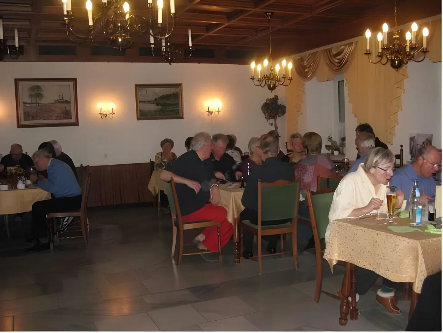 Schwarzes Roß Bar
