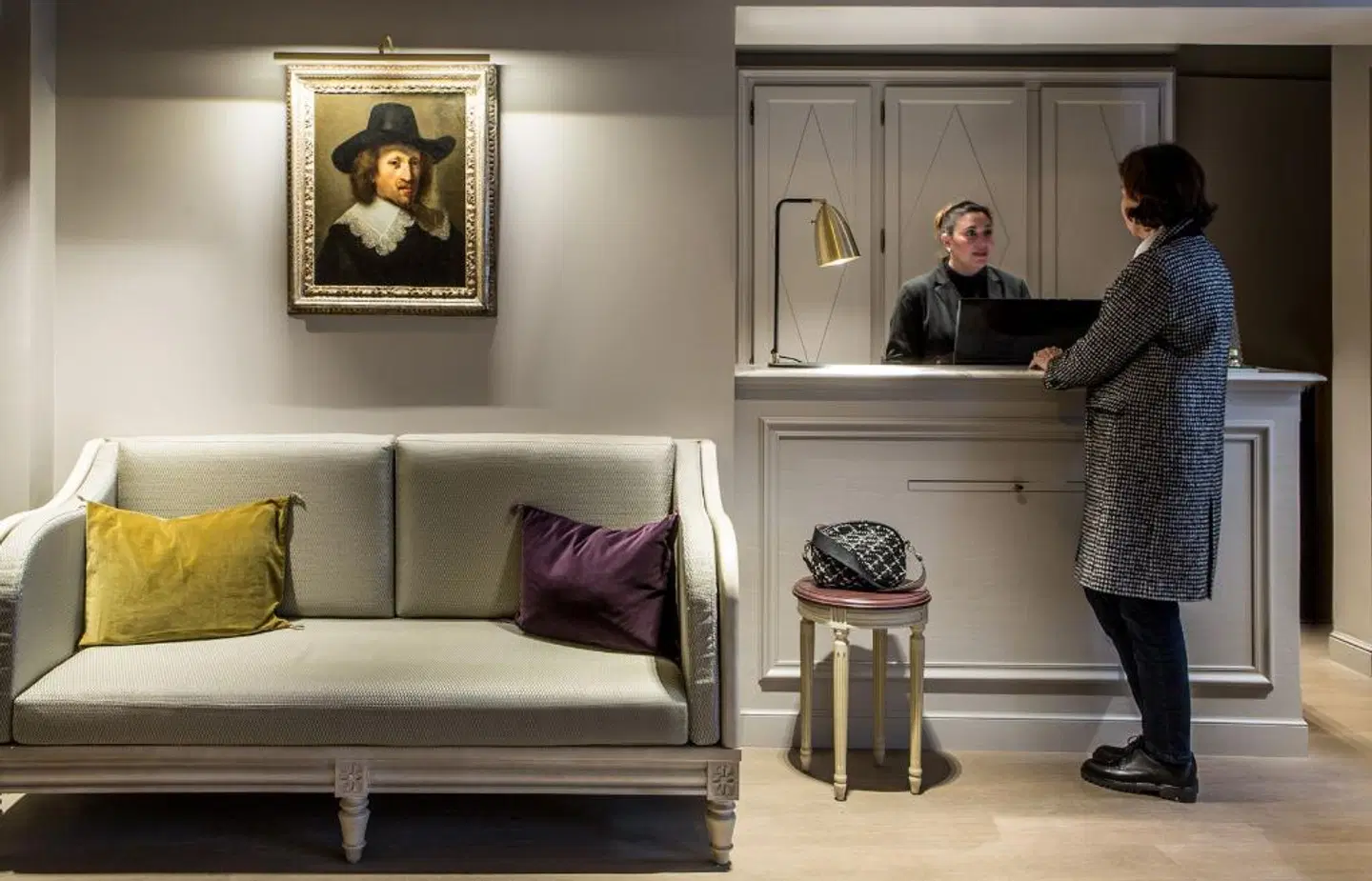 Charles V ROOM_EXAMPLE