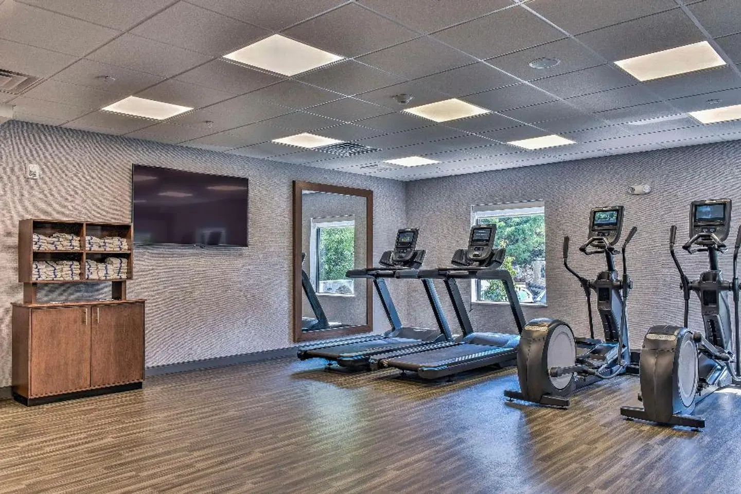 Hampton Inn & Suites Keene SPORTS_AND_LEISURE