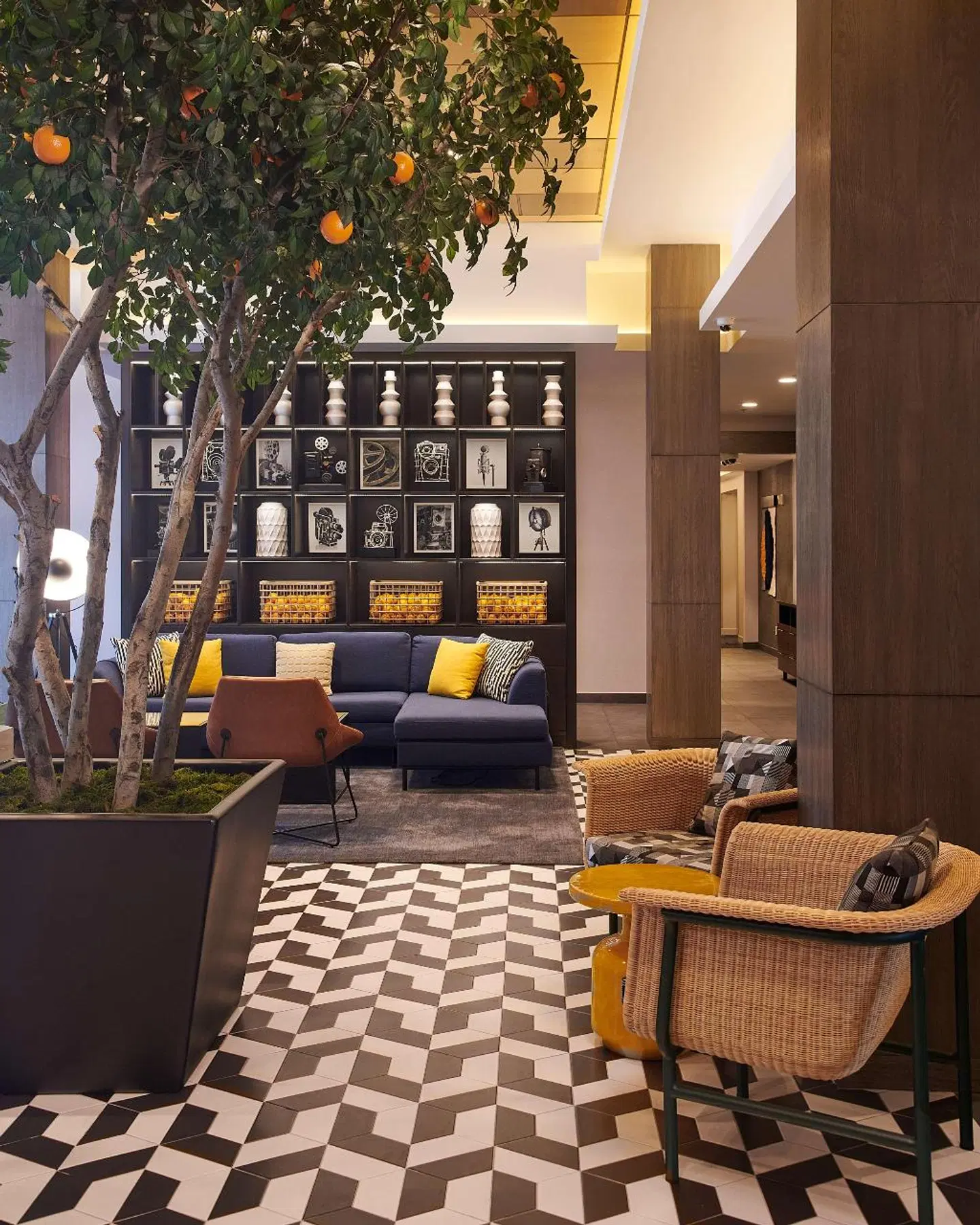 Hampton Inn & Suites Los Angeles/Sherman Oaks LOUNGE_LOBBY