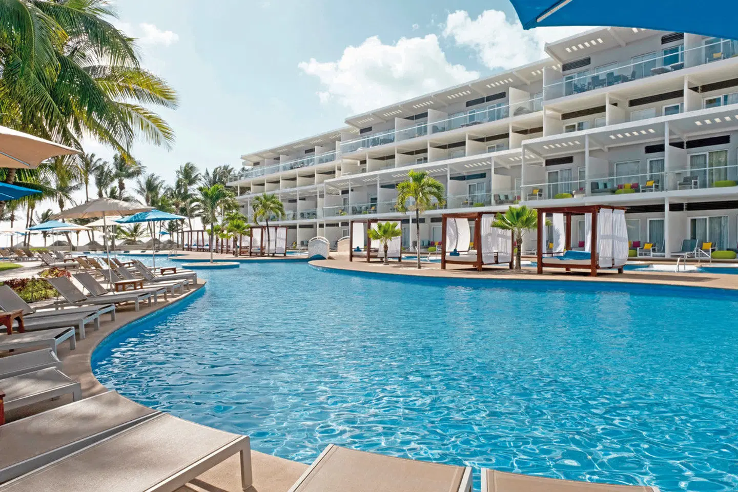 Iberostar Selection Riviera Cancun OUTDOOR_POOL