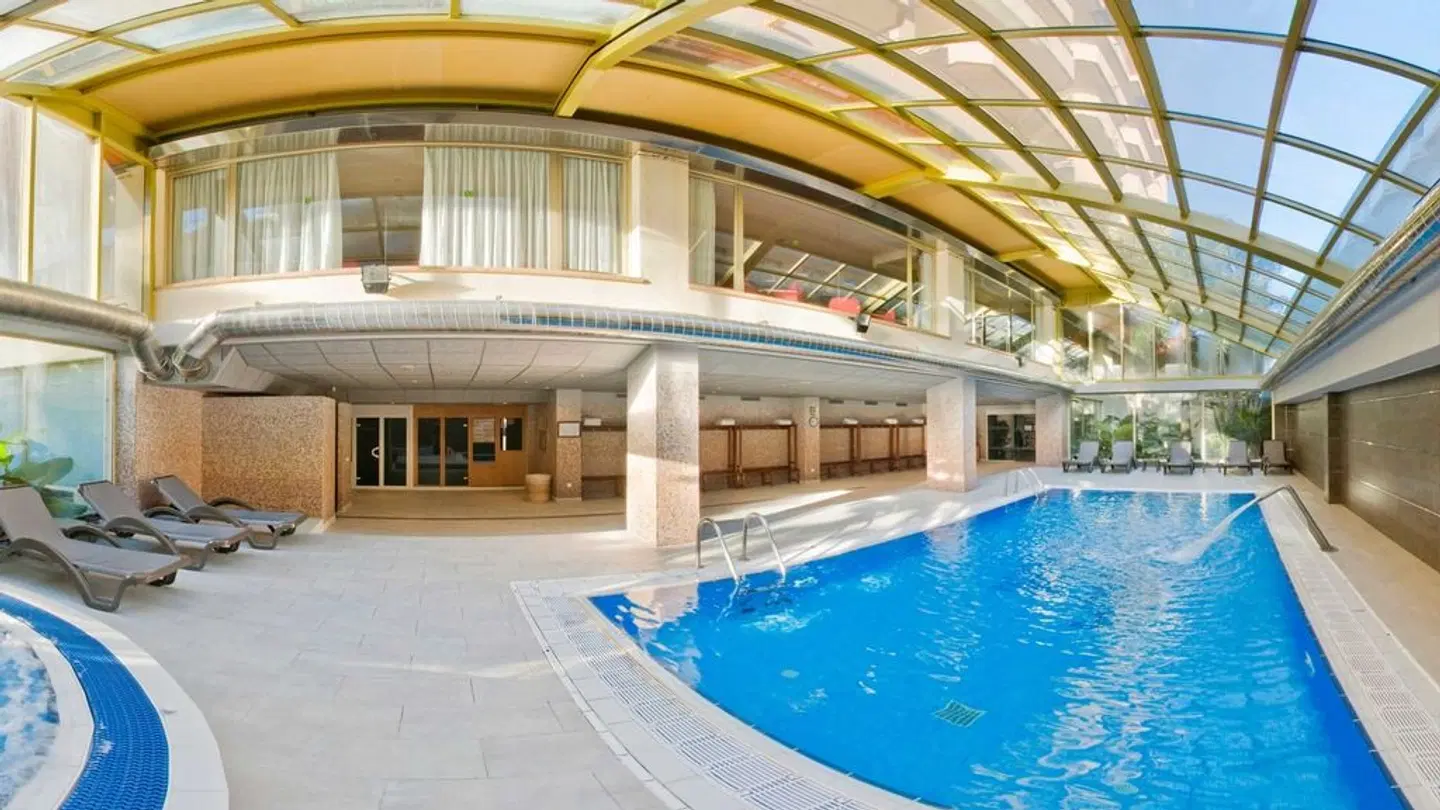 ALEGRIA Florida Hallenbad