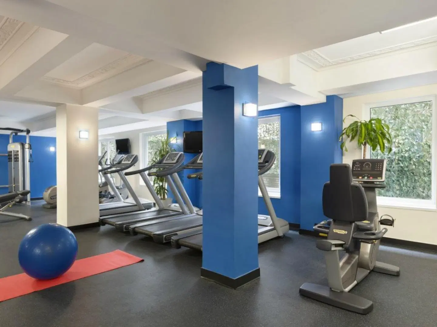 Edison SPORTS_AND_LEISURE