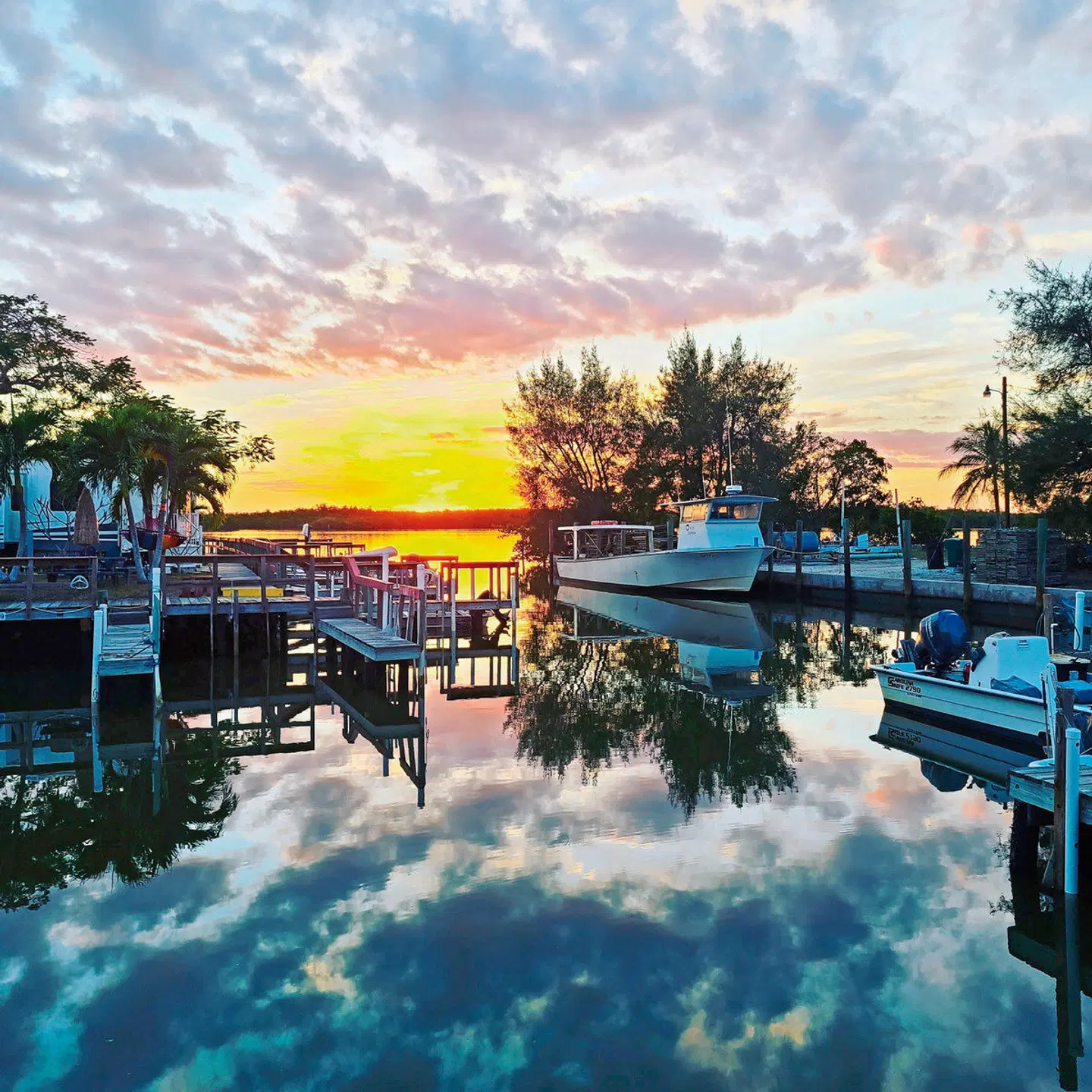 Parkway Motel & Marina OUTDOOR_POOL
