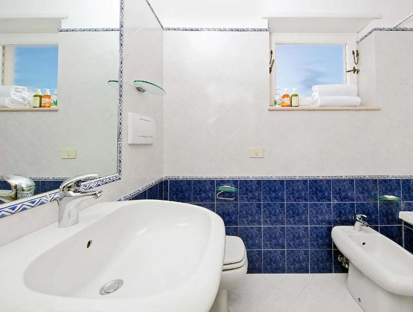 Hotel Syrene Capri BATHROOM