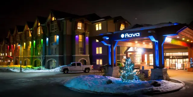 Aava Whistler Hotel EXTERIOR