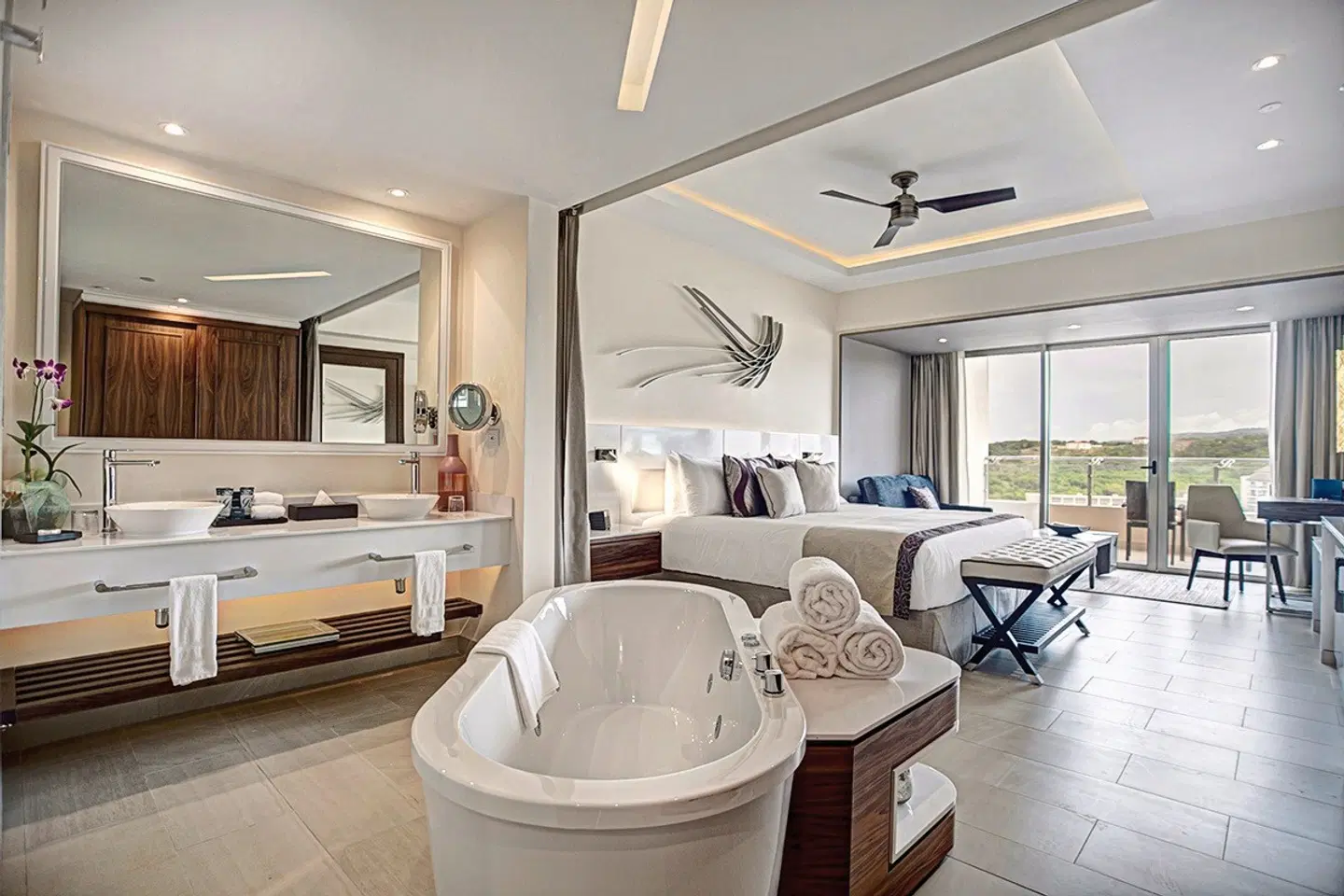 Royalton Blue Waters Montego Bay, An Autograph Collection All Inclusive Resort BATHROOM
