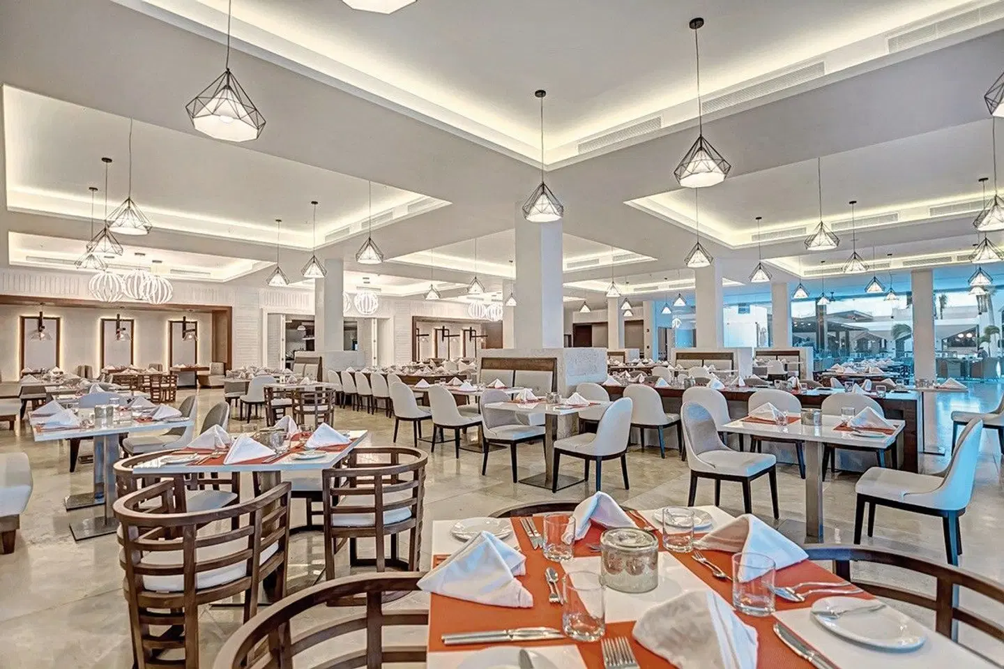 Royalton Blue Waters Montego Bay, An Autograph Collection All Inclusive Resort Restaurant