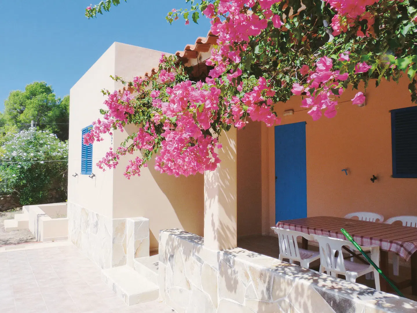 Can Miguel Torres Terrasse