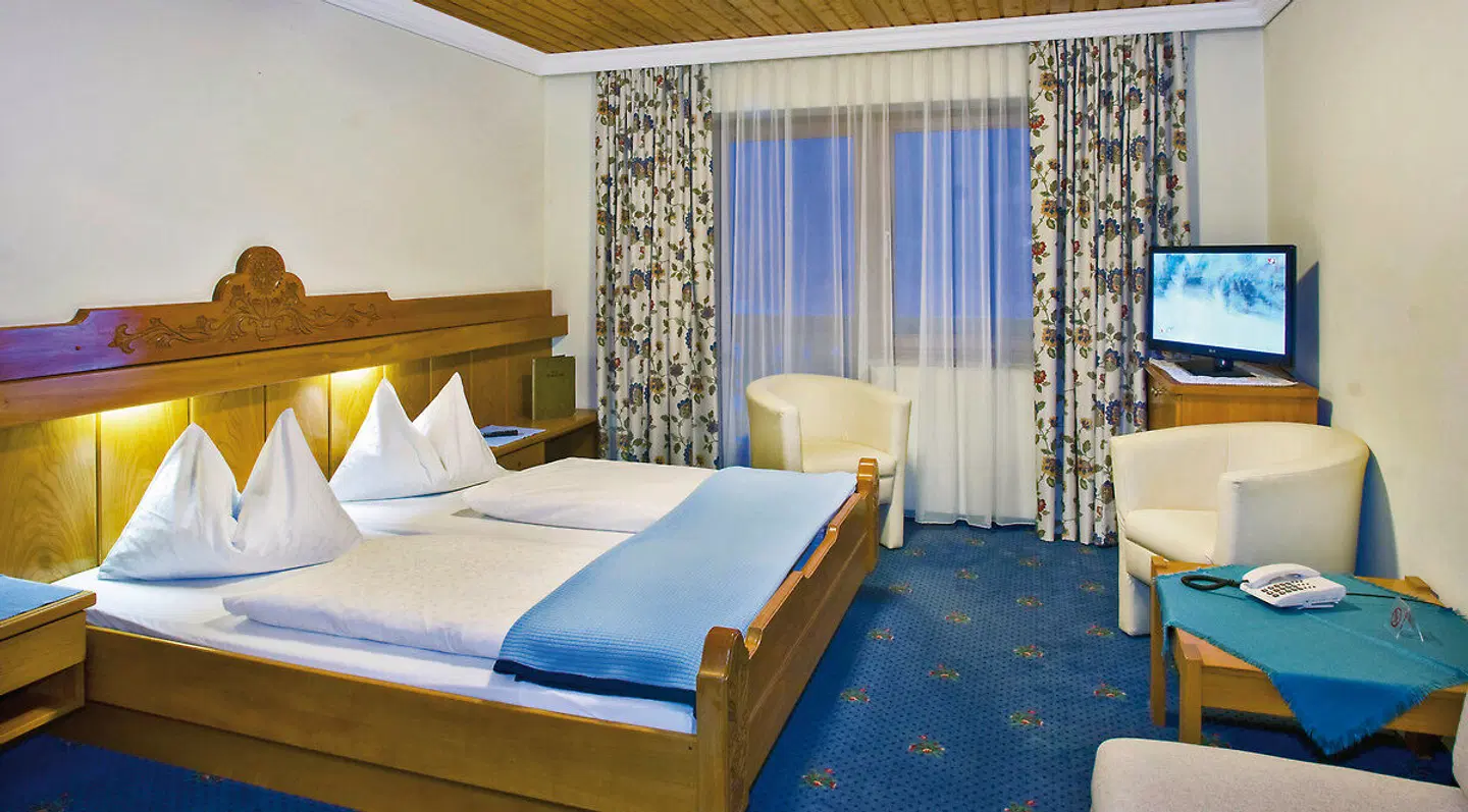 Familienhotel Berghof ROOM_EXAMPLE