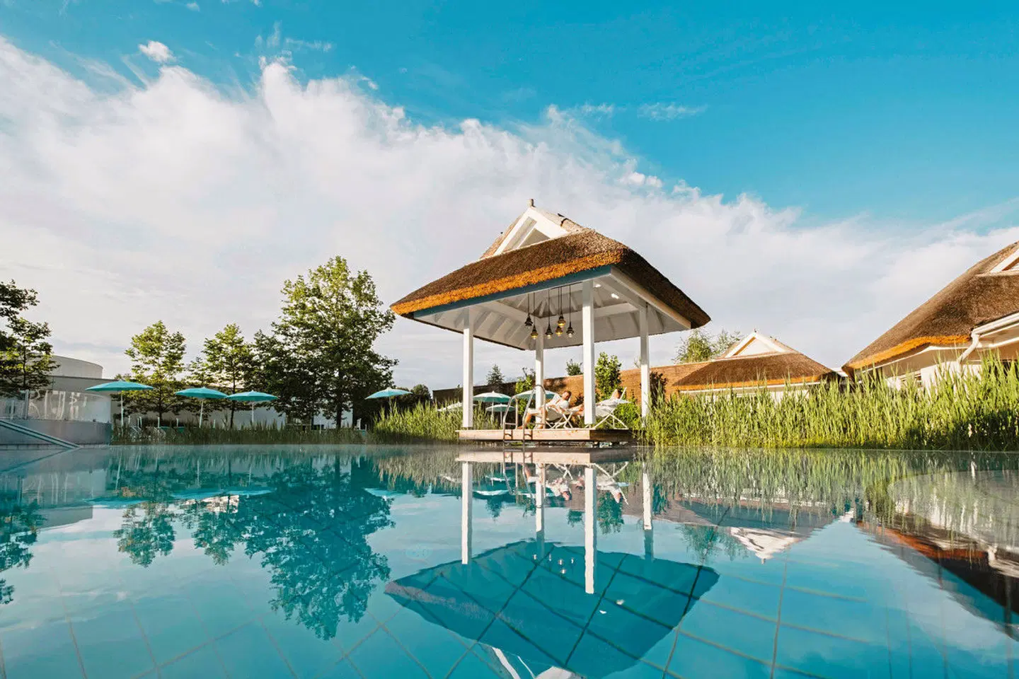 4*S Hotel Spa Resort Geinberg OUTDOOR_POOL