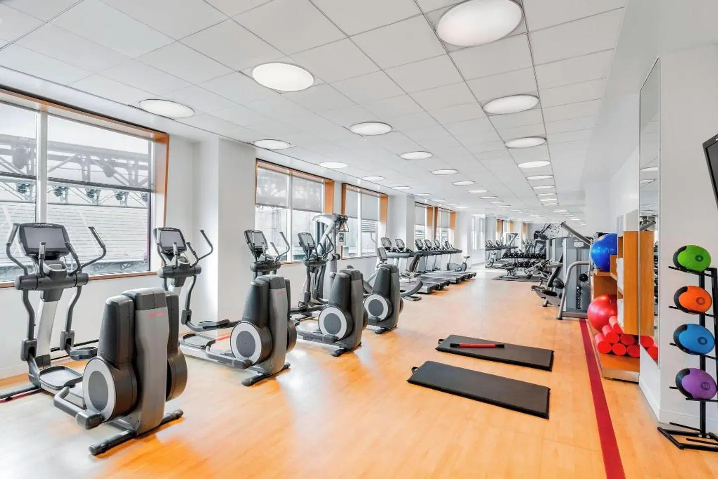 Sheraton Gateway Hotel in Toronto International Airport SPORTS_AND_LEISURE