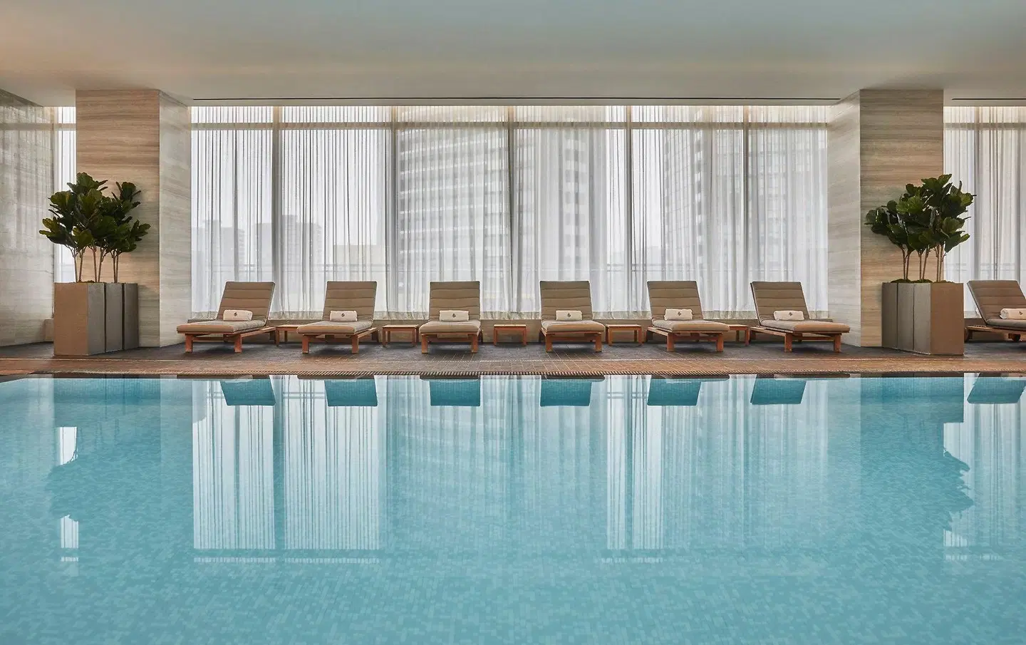 Four Seasons Hotel Toronto at Yorkville Hallenbad