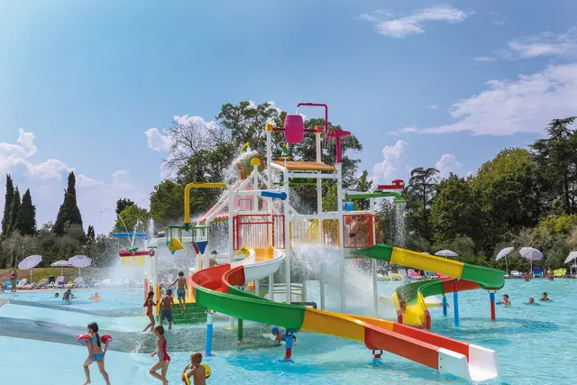 Sisan Family Resort SPORTS_AND_LEISURE