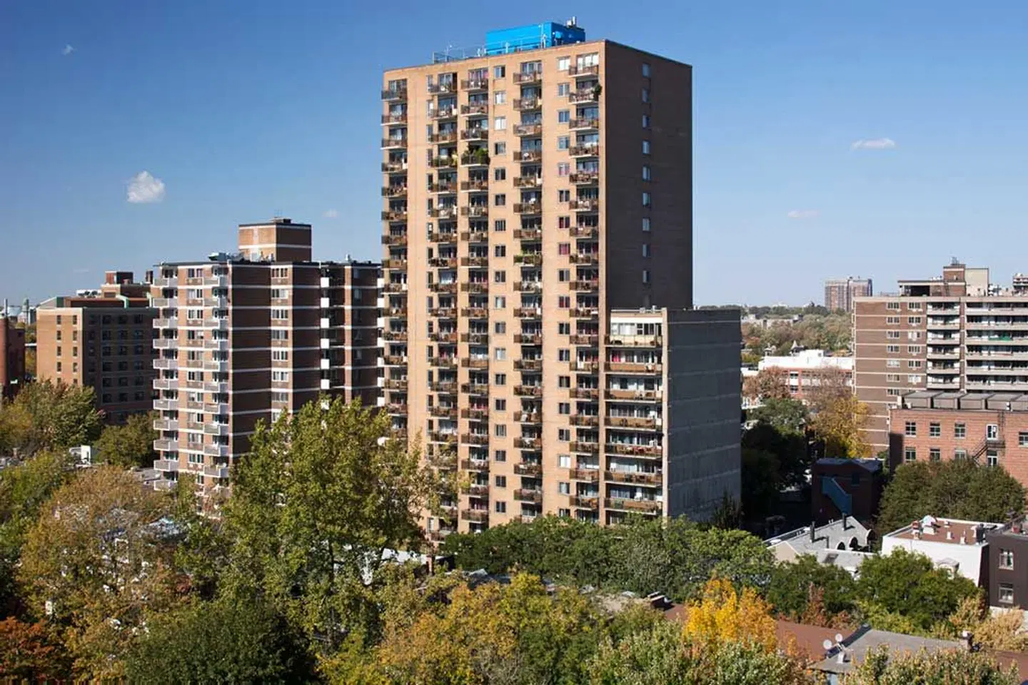 Trylon Appartements Hotel EXTERIOR